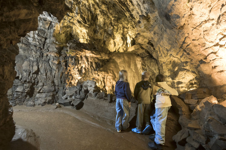 Dan yr Ogof